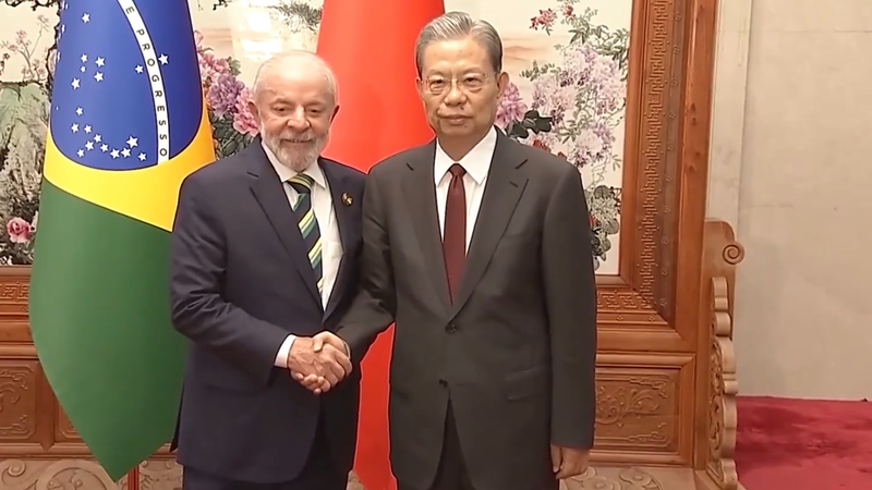 MI4DSOU4Q0RIHFLG2HKI - 🌍NewspaperAmigo – Your Global News Buddy 🗞️ China & Brazil Strengthen Ties in High-Level Beijing Meeting 🌏🤝