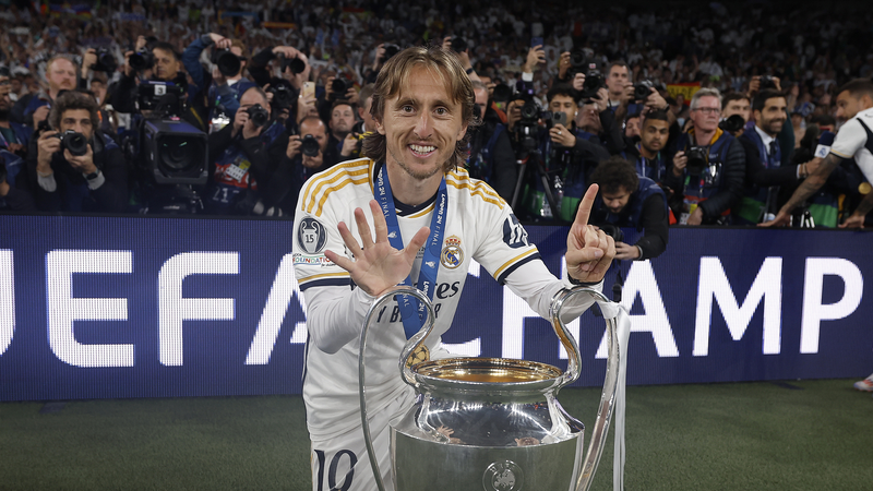 Luka Modric Bids Farewell to Real Madrid After Historic Era 🏆⚽ Luka Modric Bids Farewell to Real Madrid After Historic Era 🏆⚽