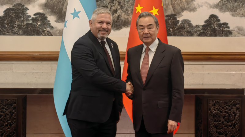 MS9PE99FWJS0Z629QALB - 🌍NewspaperAmigo – Your Global News Buddy 🗞️ China Strengthens Ties with Honduras in Beijing Talks 🌍✨