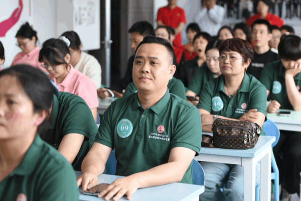 China Launches Training Boom for Domestic Service Sector 🏠📈 China Launches Training Boom for Domestic Service Sector 🏠📈