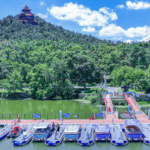 NKPSCS8FB7238OF4UKEB - 🌍NewspaperAmigo – Your Global News Buddy 🗞️ Chinese Tourists Embrace AI Travel Guides 🌍✨🤖