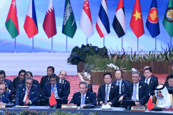 China, ASEAN, GCC Unite for Stronger Ties 🌏✨ China, ASEAN, GCC Unite for Stronger Ties 🌏✨
