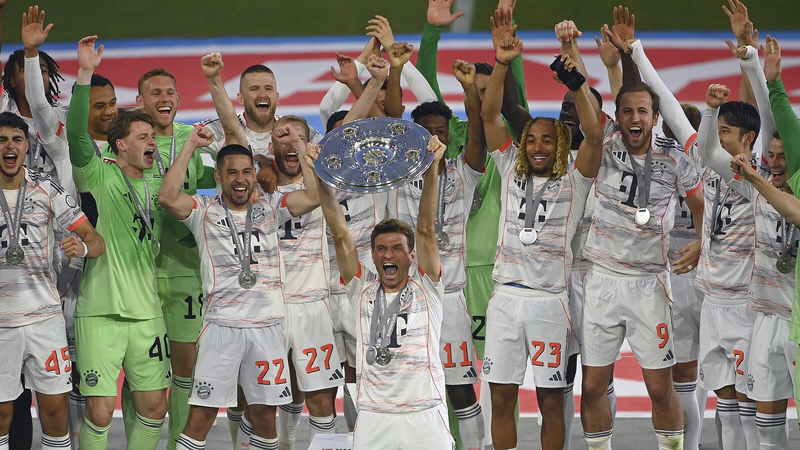 O6B9KUERGZIFWTLMOVN6 - 🌍NewspaperAmigo – Your Global News Buddy 🗞️ Bayern Legend Thomas Müller Bids Emotional Farewell After 15 Seasons ⚽👑