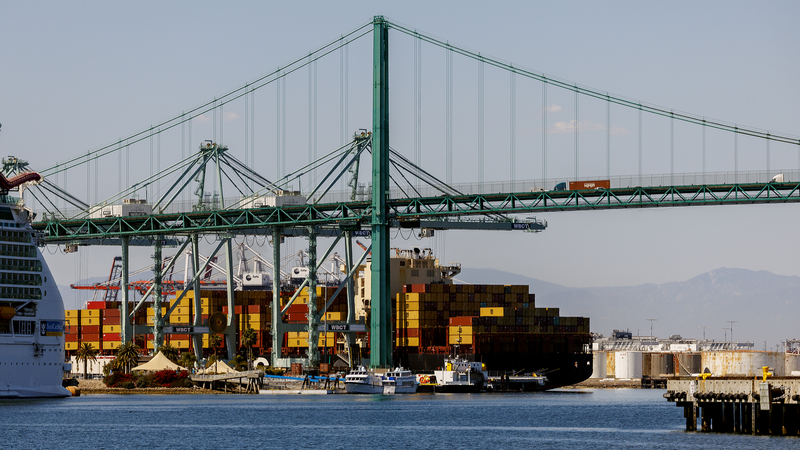 🌊📈 China-U.S. Cargo Bookings Surge 300% Post-Tariff Drop! 🌊📈 China-U.S. Cargo Bookings Surge 300% Post-Tariff Drop!