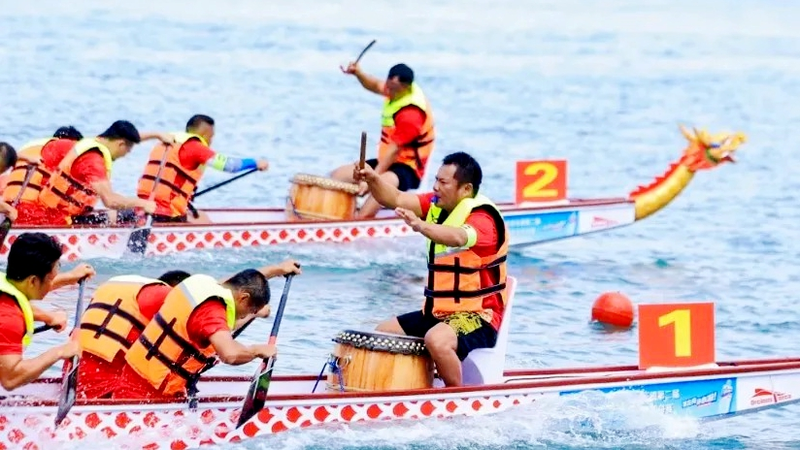 OCTAS44V9N9FX6OXM9DF - 🌍NewspaperAmigo – Your Global News Buddy 🗞️ Hainan’s 2025 Dragon Boat Invitational Set to Make Waves 🐉🚣♂️ video poster