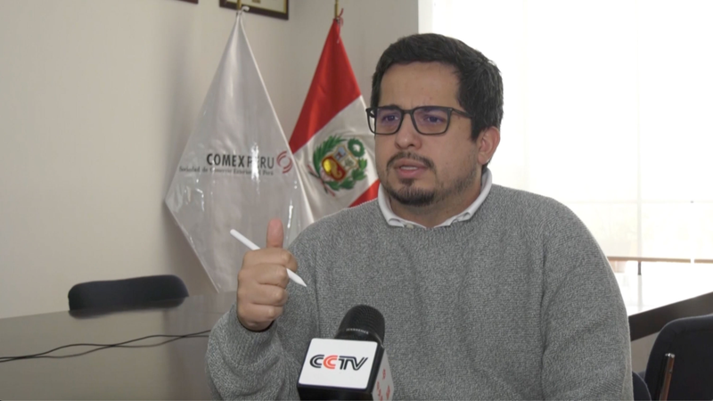 Peruvians Cheer Chinaโs Visa-Free Policy ๐โ๏ธ Peruvians Cheer Chinaโs Visa-Free Policy ๐โ๏ธ video poster