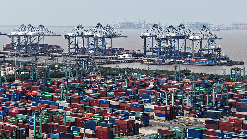 China’s Trade Boom: Exports Jump 9.3% in April 🌏📈
