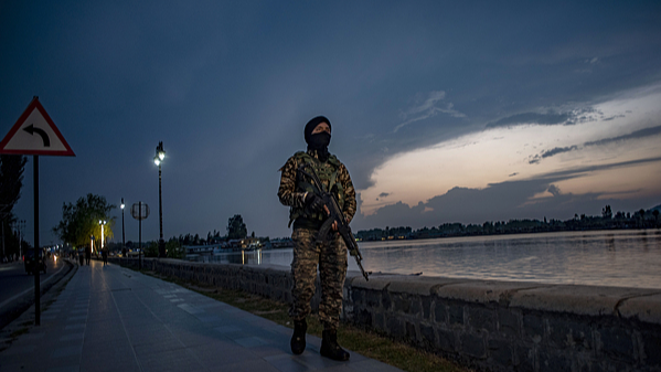 Pakistan and India Swap Diplomatic Expulsions Amid Espionage Claims Pakistan_and_India_Swap_Diplomatic_Expulsions_Amid_Espionage_Claims