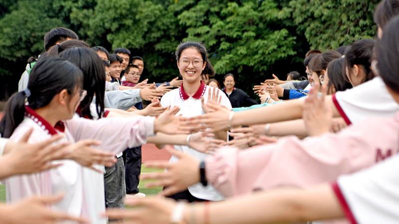 QCDXWHDLDIO9QZR92SVM - 🌍NewspaperAmigo – Your Global News Buddy 🗞️ 13.35M Chinese Students Gear Up for High-Stakes Gaokao Exam 🎓📚