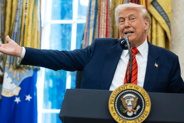 Trump’s Gulf Tour Signals Shift in U.S. Middle East Strategy 💼🌍 Trump’s Gulf Tour Signals Shift in U.S. Middle East Strategy 💼🌍
