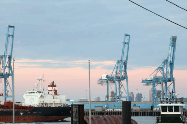 China's Pragmatic Move Revives U.S. Trade Ties 🌏🤝