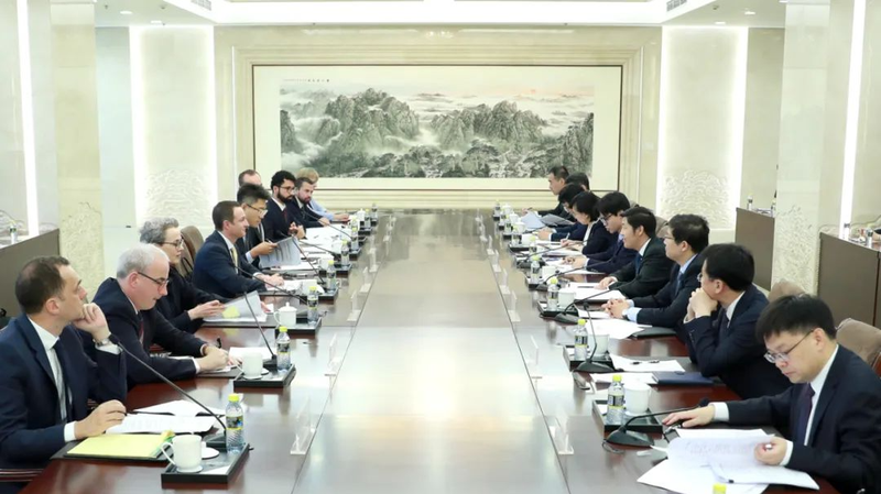 China & UK Team Up for AI Safety 🤝🌍