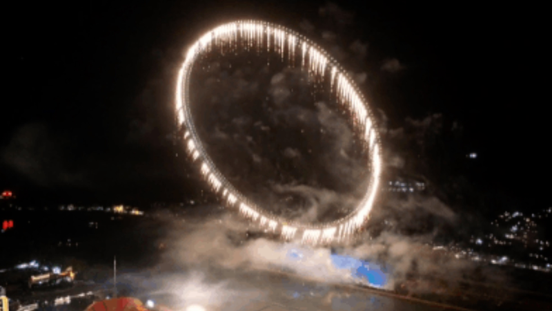 Liuyang’s May Day Fireworks Ignite Tourism Boom 🌟🎆 video poster