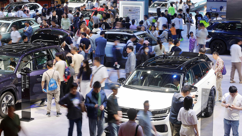 China's Auto Boom: EVs Drive Historic Growth in 2025 🚗⚡