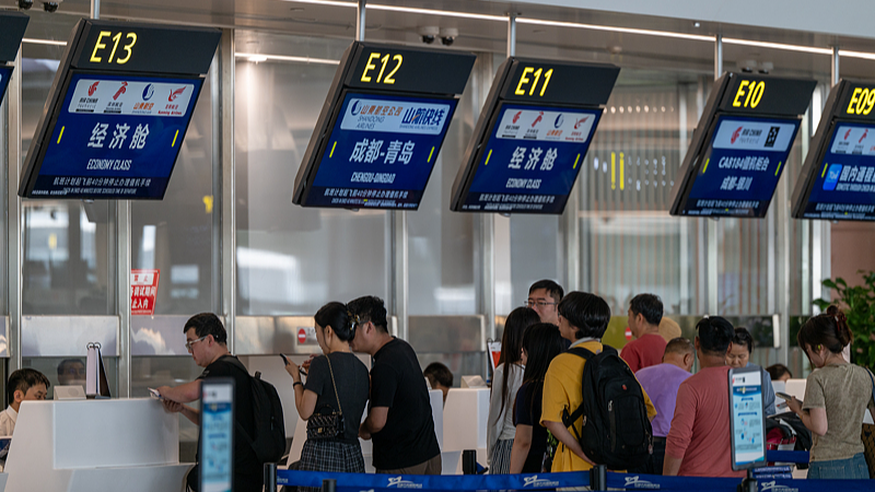 XM5YHTBJITW7SPF0TGI5 - 🌍NewspaperAmigo – Your Global News Buddy 🗞️ 🚄 China’s May Day Holiday Smashes Travel Records, Fuels Economic Buzz 🌍