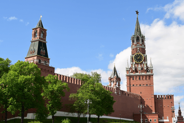 China & Russia Strengthen Ties on WWII Anniversary 🌍✊