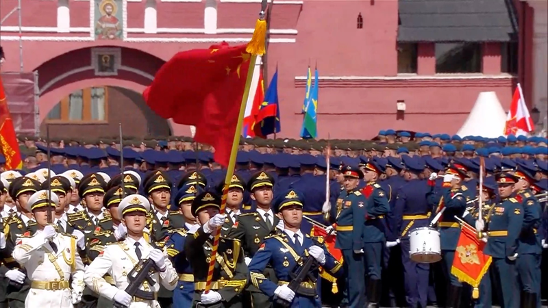 Xi Greets PLA Guard of Honor at Moscow Victory Parade ππ¨π³ Xi Greets PLA Guard of Honor at Moscow Victory Parade ππ¨π³ video poster