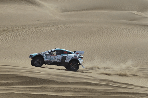 Dust Storm Shakes Up Taklimakan Rally Stage 7 🏜️🏍️ Dust Storm Shakes Up Taklimakan Rally Stage 7 🏜️🏍️ video poster
