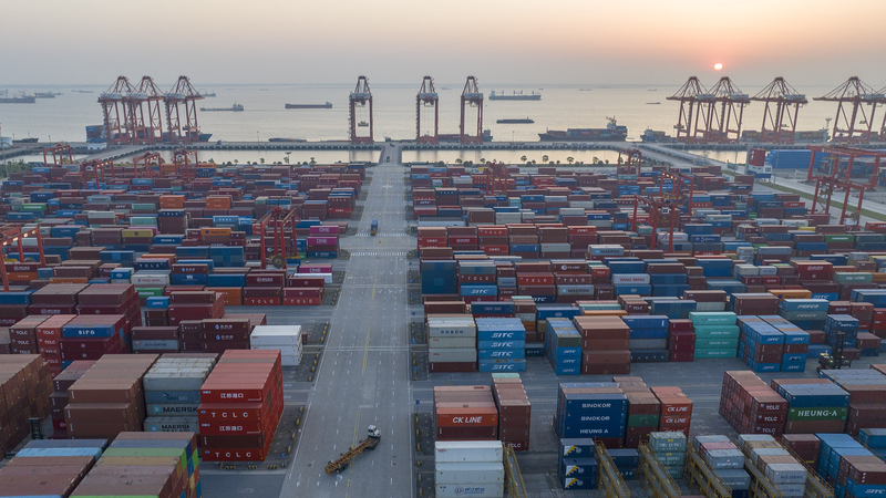 China’s Trade Firms Navigate US Tariff Shifts 🌍📦