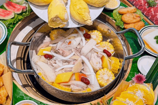 Hainan’s Coconut Chicken Dish Takes China by Storm 🌴🍲 Hainan's Coconut Chicken Dish Takes China by Storm 🌴🍲