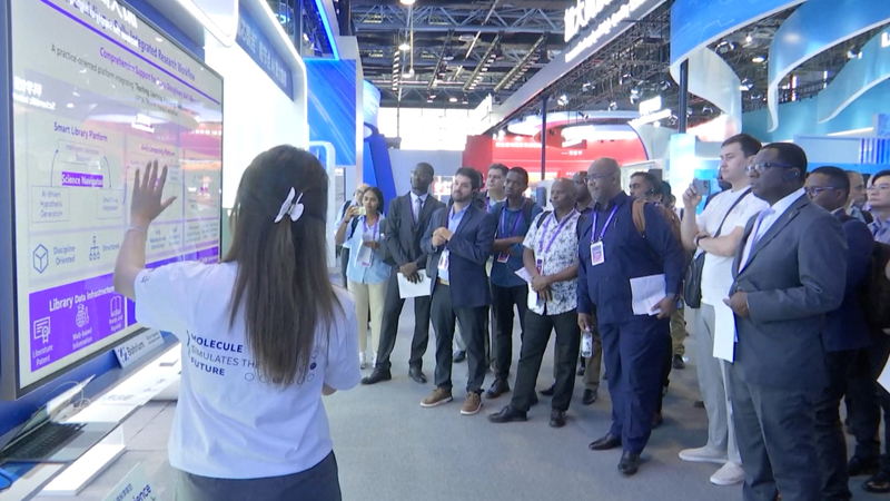 ZYTEDFBX2LN0MXXTQSXW - 🌍NewspaperAmigo – Your Global News Buddy 🗞️ China's AI Innovations Wow Global Leaders at Beijing Workshop 🌟🤖 video poster