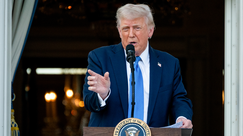 0L2YVF4LU997GAAO3OZF - 🌍NewspaperAmigo – Your Global News Buddy 🗞️ Trump Announces New Travel Ban Affecting 12 Countries 🌍✈️