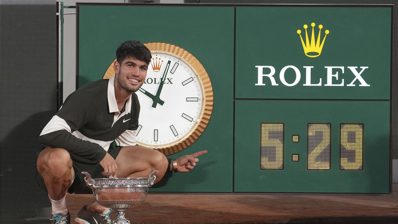 Alcaraz Defends French Open Crown in Epic Comeback 🎾🔥