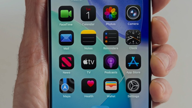 1TDG6NLGMQKCTGXOOS0J - 🌍NewspaperAmigo – Your Global News Buddy 🗞️ Apple Unveils iOS 26: AI Upgrades Steal the Show at WWDC 🌟📱 video poster