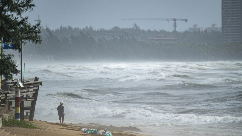 Typhoon Wutip Hits Hainan: Travel Chaos & Heavy Rain Alert 🌪️🚆