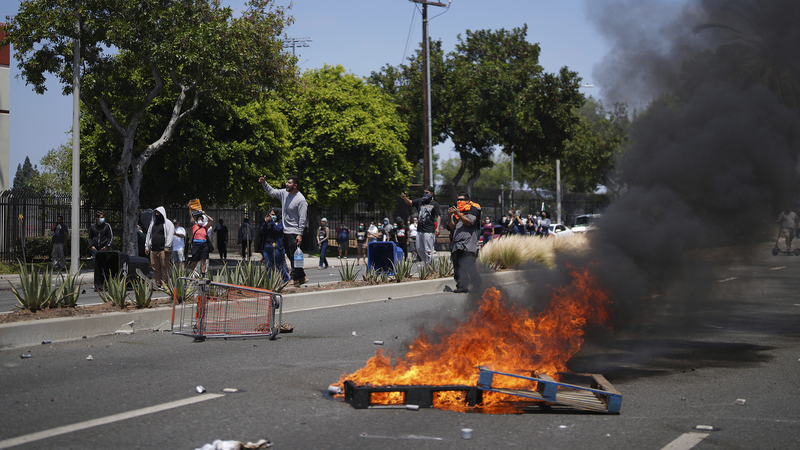 2A1O1CTTJMTCX28A8XQZ - 🌍NewspaperAmigo – Your Global News Buddy 🗞️ California Slams National Guard Deployment as Sovereignty Breach 🚨🇺🇸