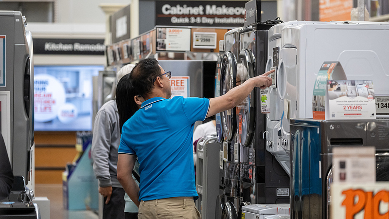 Trump Slaps 50% Tariffs on Home Appliances: What You Need to Know 🛠️💸
