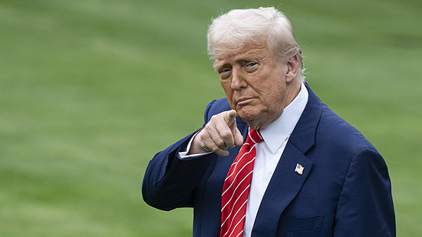 🚨 Trump Cuts Threaten Safety Training for America’s Riskiest Jobs 🌊🪓 🚨 Trump Cuts Threaten Safety Training for America’s Riskiest Jobs 🌊🪓