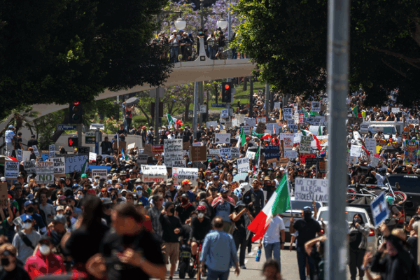 U.S. Marines Deployed to LA Protests Spark Nationwide Debate ๐บ๐ธโ U.S. Marines Deployed to LA Protests Spark Nationwide Debate ๐บ๐ธโ