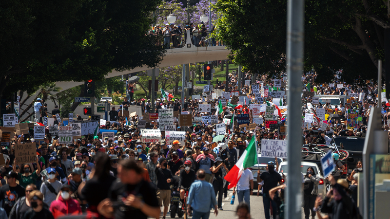 5BANJVWIBZERRS7U01YX - 🌍NewspaperAmigo – Your Global News Buddy 🗞️ U.S. Marines Deployed to LA Protests Spark Nationwide Debate 🇺🇸✊