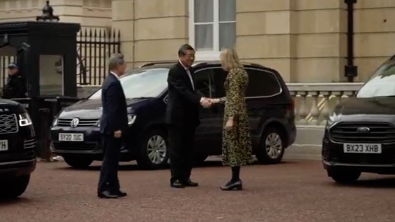 5S5A61MC5X7EA78XS31R - 🌍NewspaperAmigo – Your Global News Buddy 🗞️ China & US Kick Off High-Stakes Trade Talks in London 🌏💼 video poster