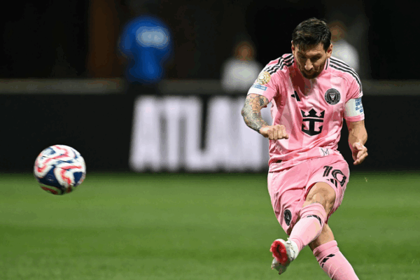 Messi Magic! 🎯 Inter Miami Edges Porto 2-1 in FIFA Club World Cup Thriller 🌍⚽ Messi Magic! 🎯 Inter Miami Edges Porto 2-1 in FIFA Club World Cup Thriller 🌍⚽