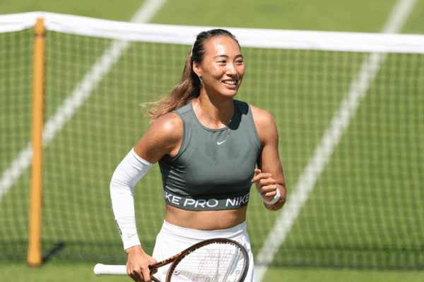 Zheng Qinwen Eyes Wimbledon Breakthrough After Queen’s Club Run 🌱🎾 Zheng Qinwen Eyes Wimbledon Breakthrough After Queen's Club Run 🌱🎾