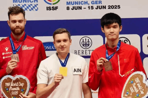 Sheng Lihao Clinches Bronze at Munich World Cup 🎯🇨🇳 Sheng Lihao Clinches Bronze at Munich World Cup 🎯🇨🇳