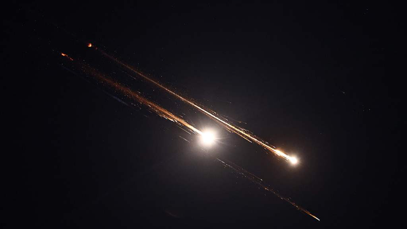 🌍 Israel-Iran Tensions Soar: Global Leaders Urge De-Escalation