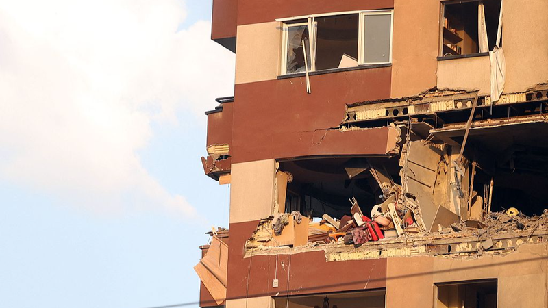 Israel Launches Strikes in Iran: Mideast Tensions Soar 🌍💥 video poster