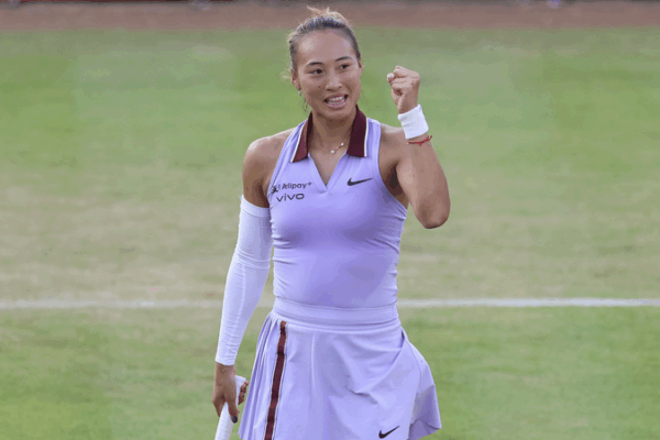 Zheng Qinwen Fights Into Queen’s Club Quarters 🎾 Zheng Qinwen Fights Into Queen’s Club Quarters 🎾