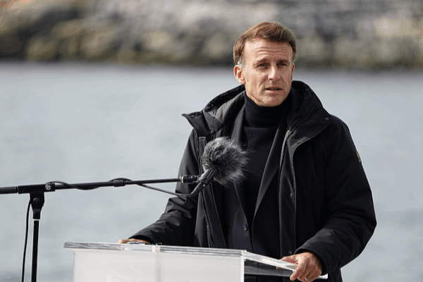 🇫🇷 Macron Slams U.S. Over Greenland ‘Takeover’ Talk: ‘It’s Wrong’ 🌍 🇫🇷 Macron Slams U.S. Over Greenland 'Takeover' Talk: 'It’s Wrong' 🌍