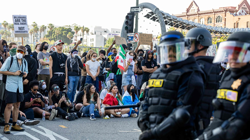 LA Protests Escalate: Tear Gas Fired as Immigration Raids Spark Clashes 🚨🇺🇸 video poster