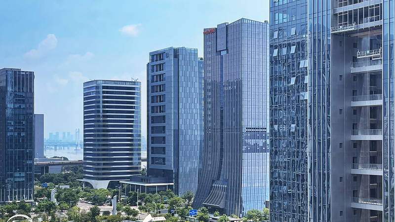 CTKD1QSQZRZ2M51JZR04 - 🌍NewspaperAmigo – Your Global News Buddy 🗞️ China’s Financial Strategy: Balancing Growth & Innovation 🌏💹