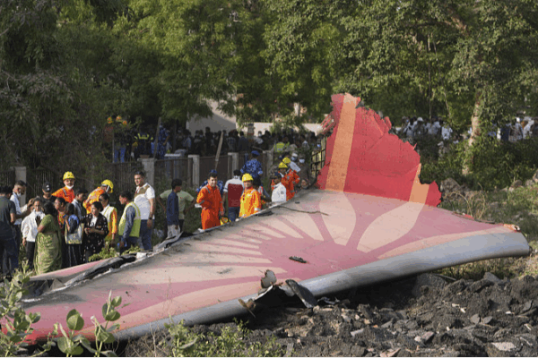 Xi Sends Condolences to UK’s King Charles After India Plane Crash ✈️🕊️ Xi Sends Condolences to UK's King Charles After India Plane Crash ✈️🕊️