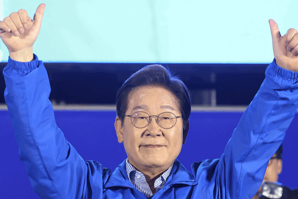 Lee Jae-myung Leads South Korea Election Exit Polls 🗳️🇰🇷 Lee Jae-myung Leads South Korea Election Exit Polls 🗳️🇰🇷