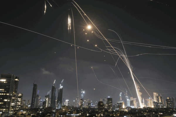 Israel-Iran Tensions Escalate Amid New Strikes โก๐ Israel-Iran Tensions Escalate Amid New Strikes โก๐ video poster