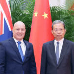 EDUFPYNTO5YVUWROFWN3 - 🌍NewspaperAmigo – Your Global News Buddy 🗞️ China and New Zealand Vow to Strengthen Ties 🌏🤝