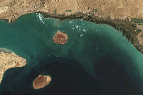 🌍 Iran's Hormuz Threat: Global Energy Crisis Looms?
