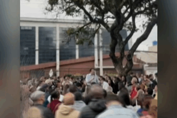 Colombian Candidate Shot Amidst Chaos: Earthquake Adds to Crisis ๐๐ฅ Colombian Candidate Shot Amidst Chaos: Earthquake Adds to Crisis ๐๐ฅ video poster